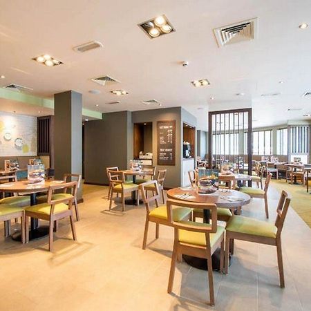 Premier Inn Leek Town Centre Eksteriør billede