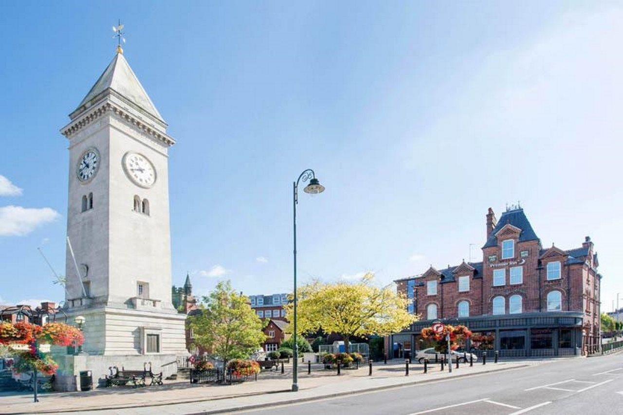 Premier Inn Leek Town Centre Eksteriør billede